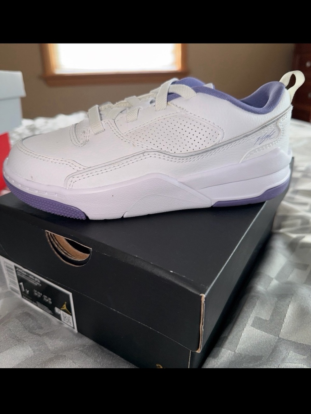 Girls Jordan Flight Court Sneakers - Size 1